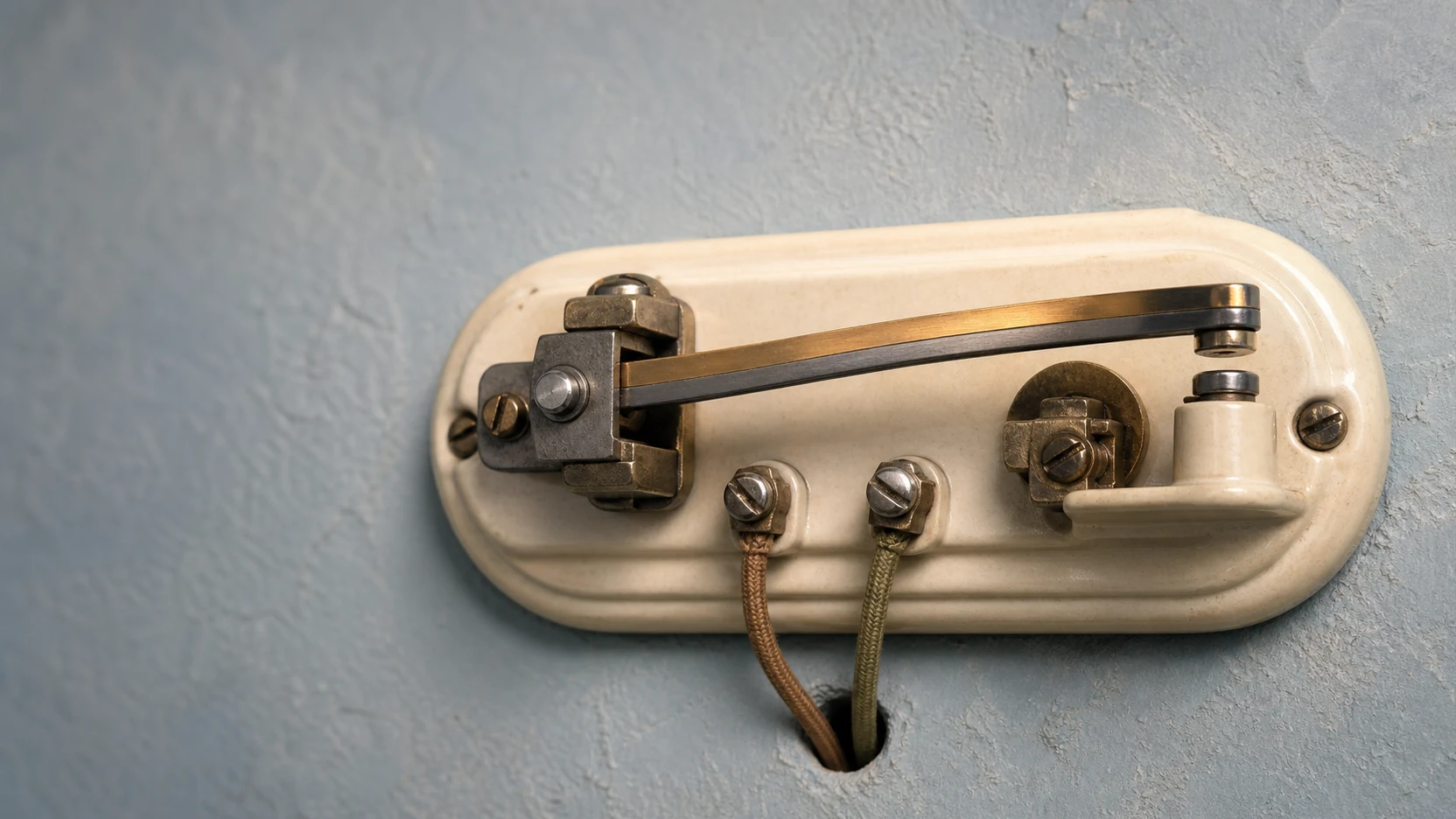 Featured illustration for How Do Thermostats Work?